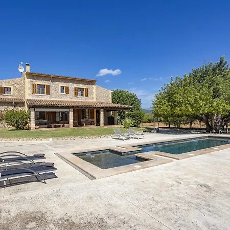 Country house Es Triquet Family