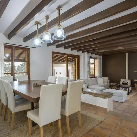 Country house Es Triquet Family *