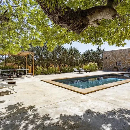 Country house Es Triquet Family