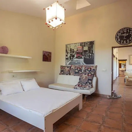 Country house Es Triquet Family *